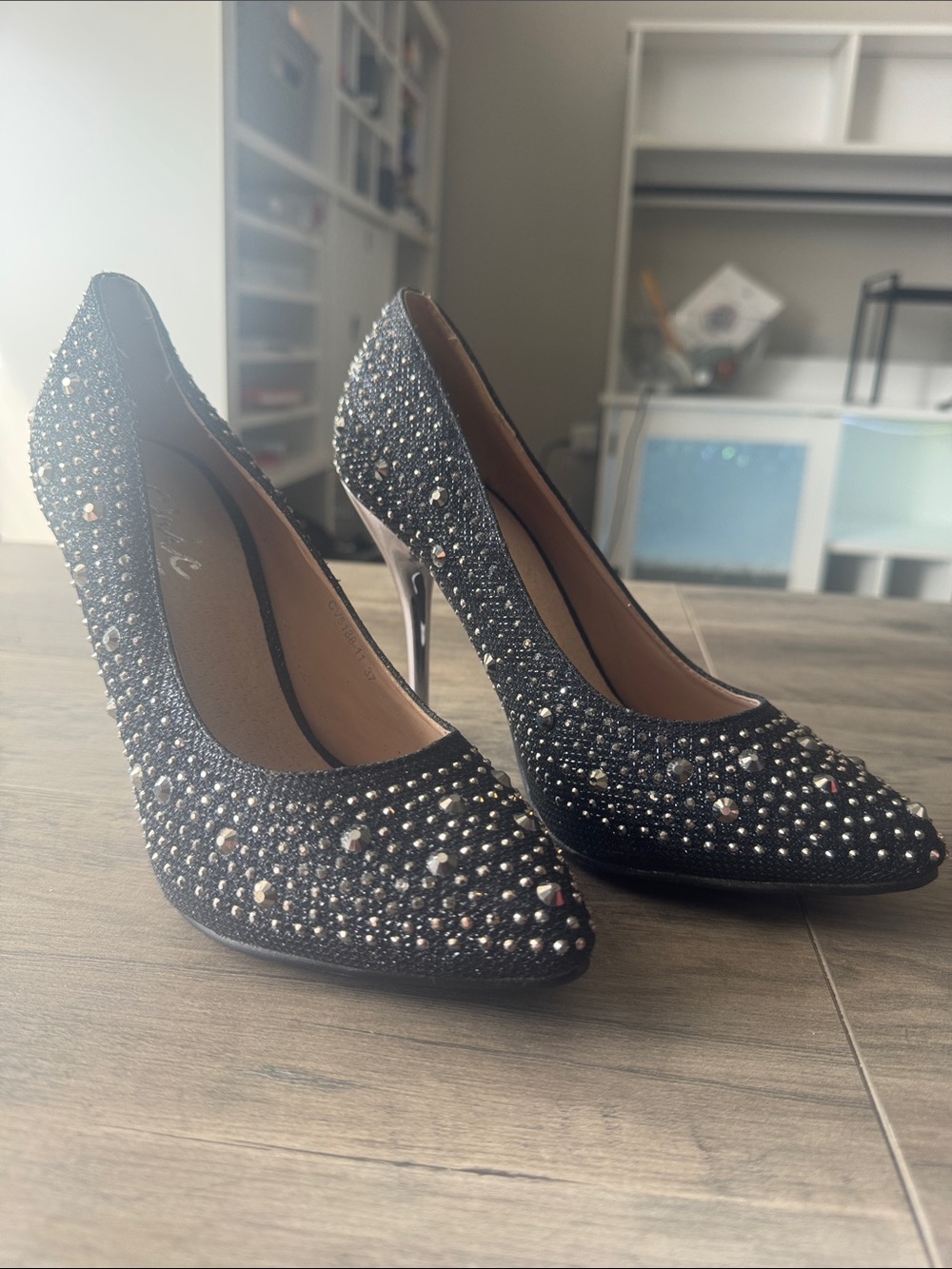 chic Black Rhinestone Pointed Toe Stiletto Heels